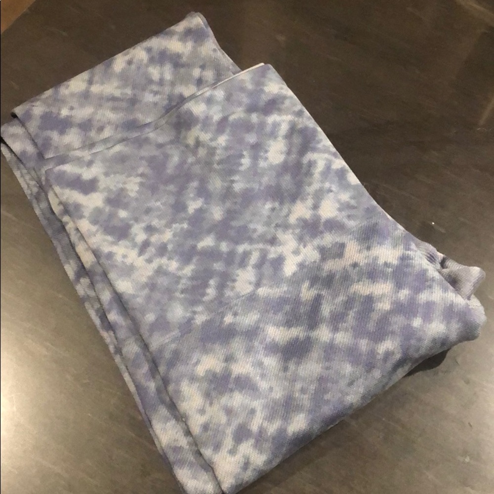 Spanx camo Capri